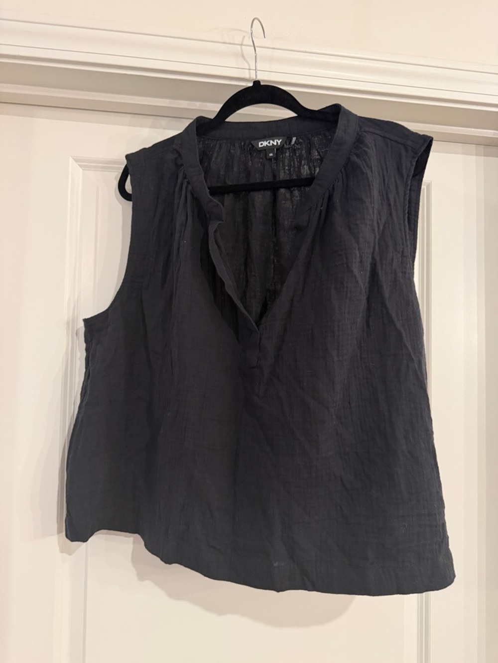 DKNY Black Sleeveless V-Neck Camisole Top